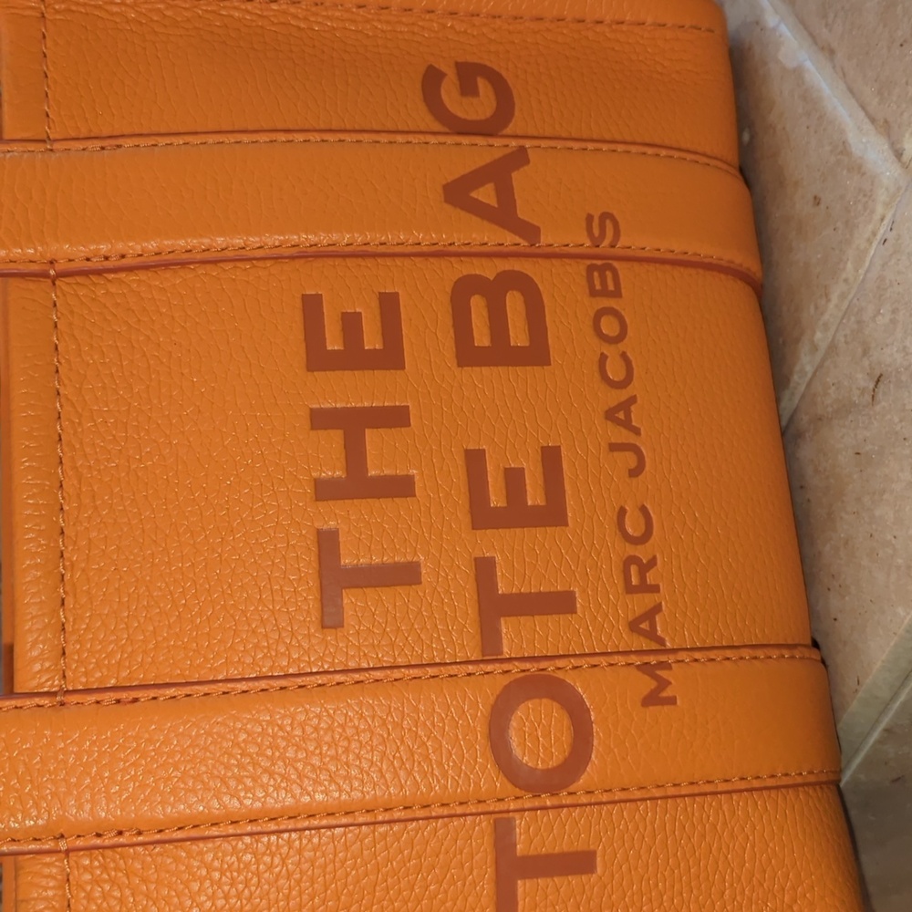 EUC The Tote Bag Marc Jacobs Scorched Orange Leather Small - Picture 12 of 16